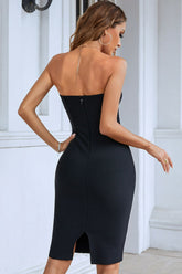 Robe bandage fendue sans bretelles avec bordure en strass